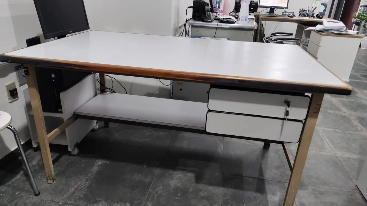 Mesa em MDP para escritório  - Foto 3