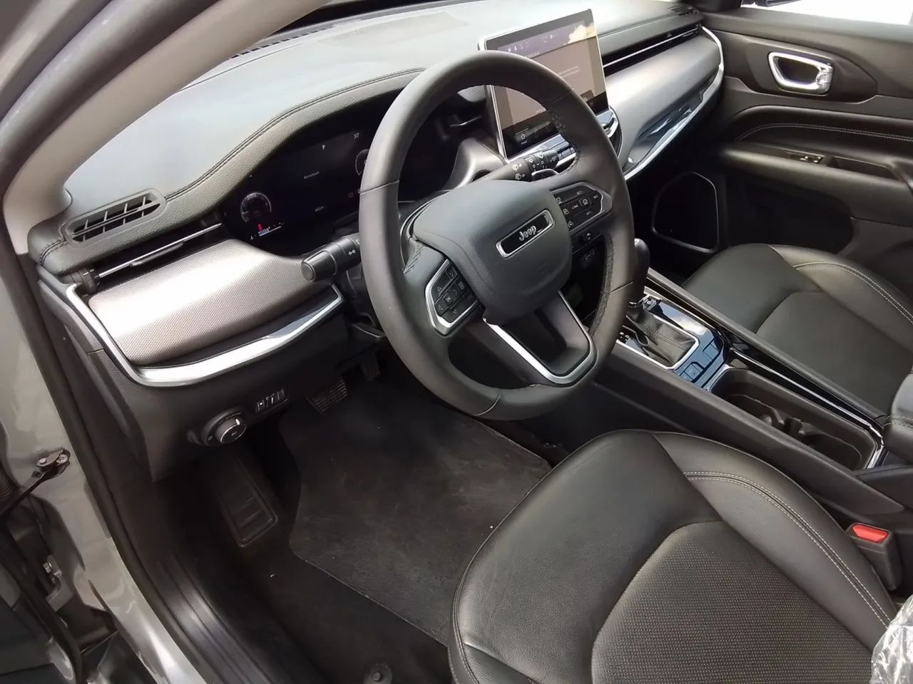 Jeep Compass Long. T270 1.3 TB 4X2 Flex AUT 2025 - Foto 9