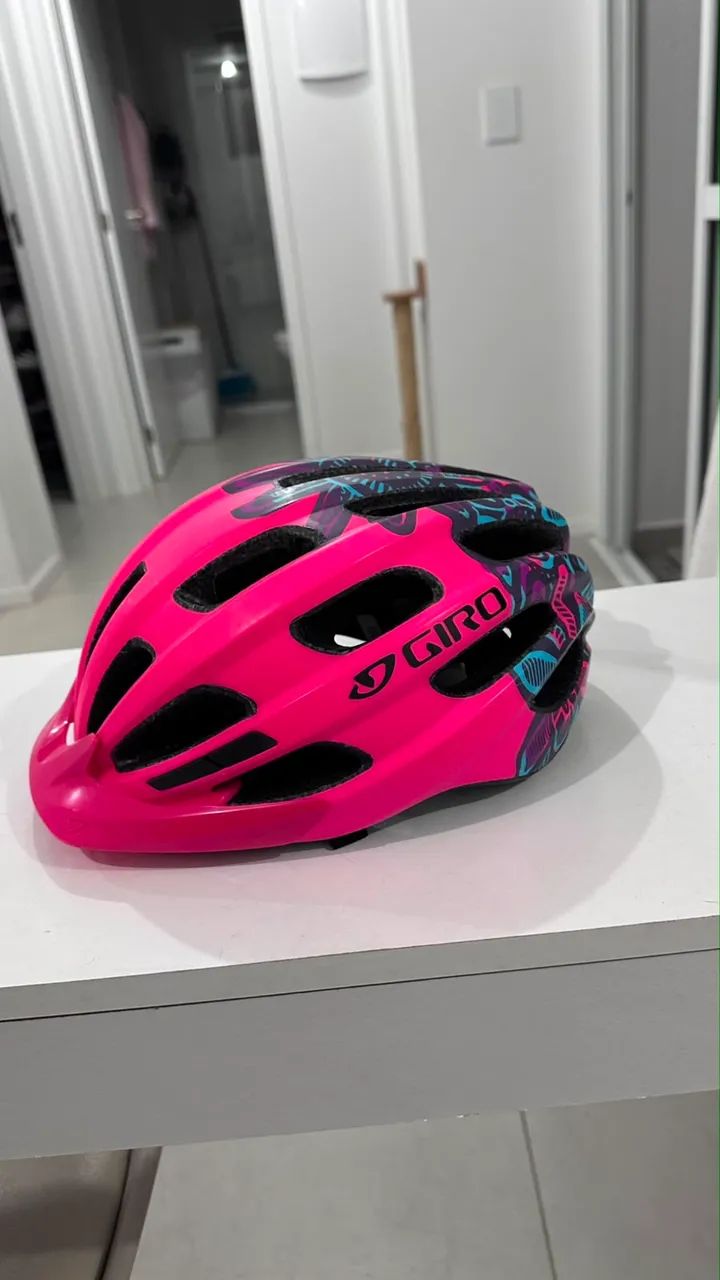 CAPACETE GIRO HALE