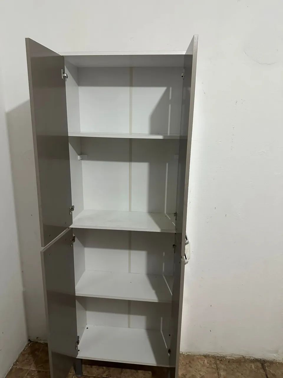 VENDO ARMÁRIO E SOFÁ  - Foto 4