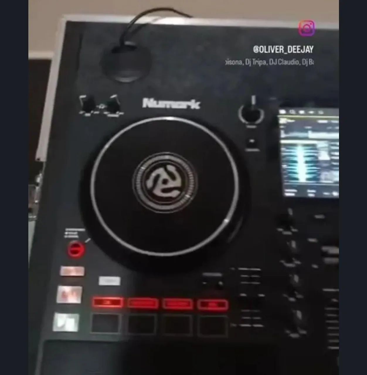 Controladora Numark Mixstream Pro "com Case" - Foto 2