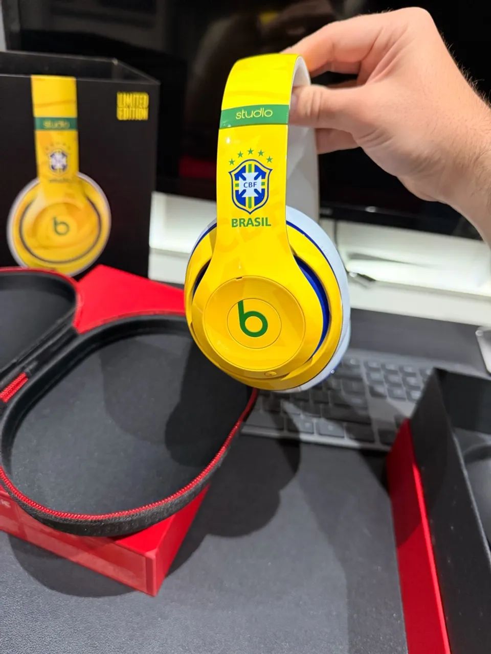 Beats Studio Brasil CBF Limited Edition - Raro e Completo - Foto 4