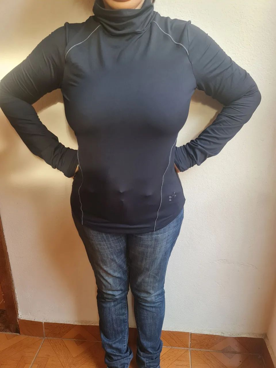  Blusa undef Armour preta M