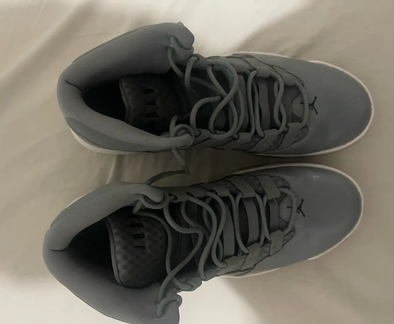 Tênis Air Jordan Max Aura ( cinza) - Foto 2