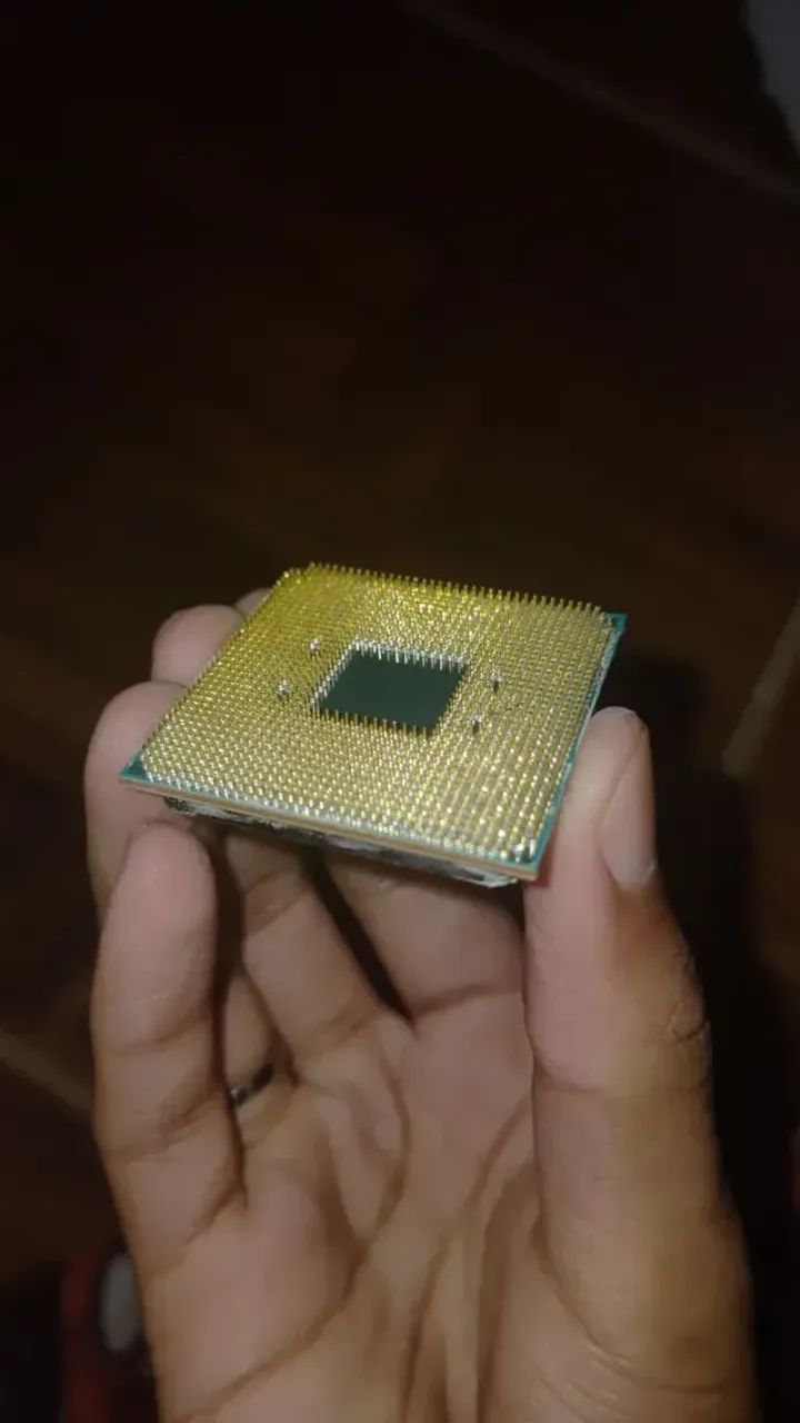 AMD Ryzen 5 3600X - Excelente Estado - Foto 2