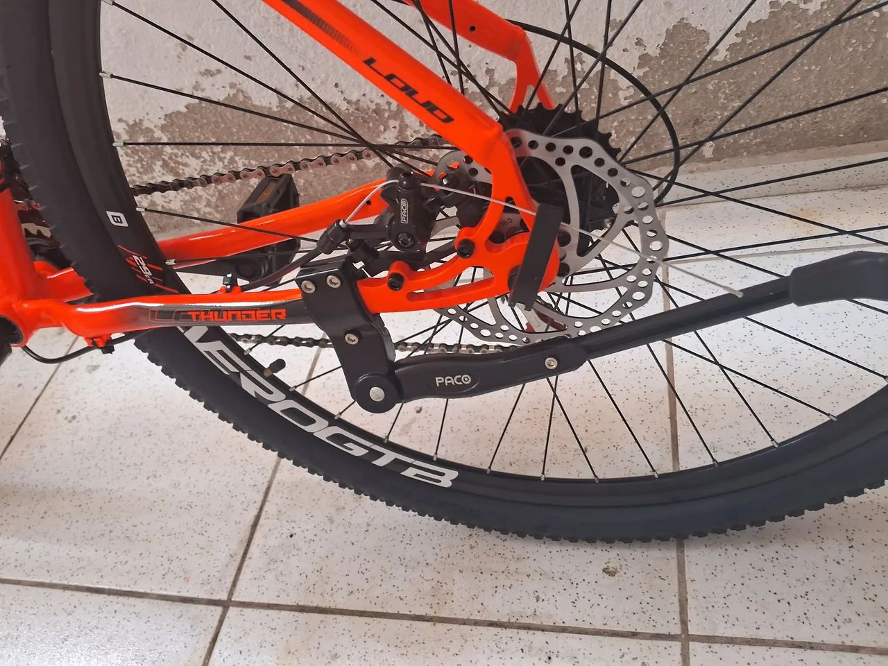 Bicicleta 4 dias de uso - Foto 4
