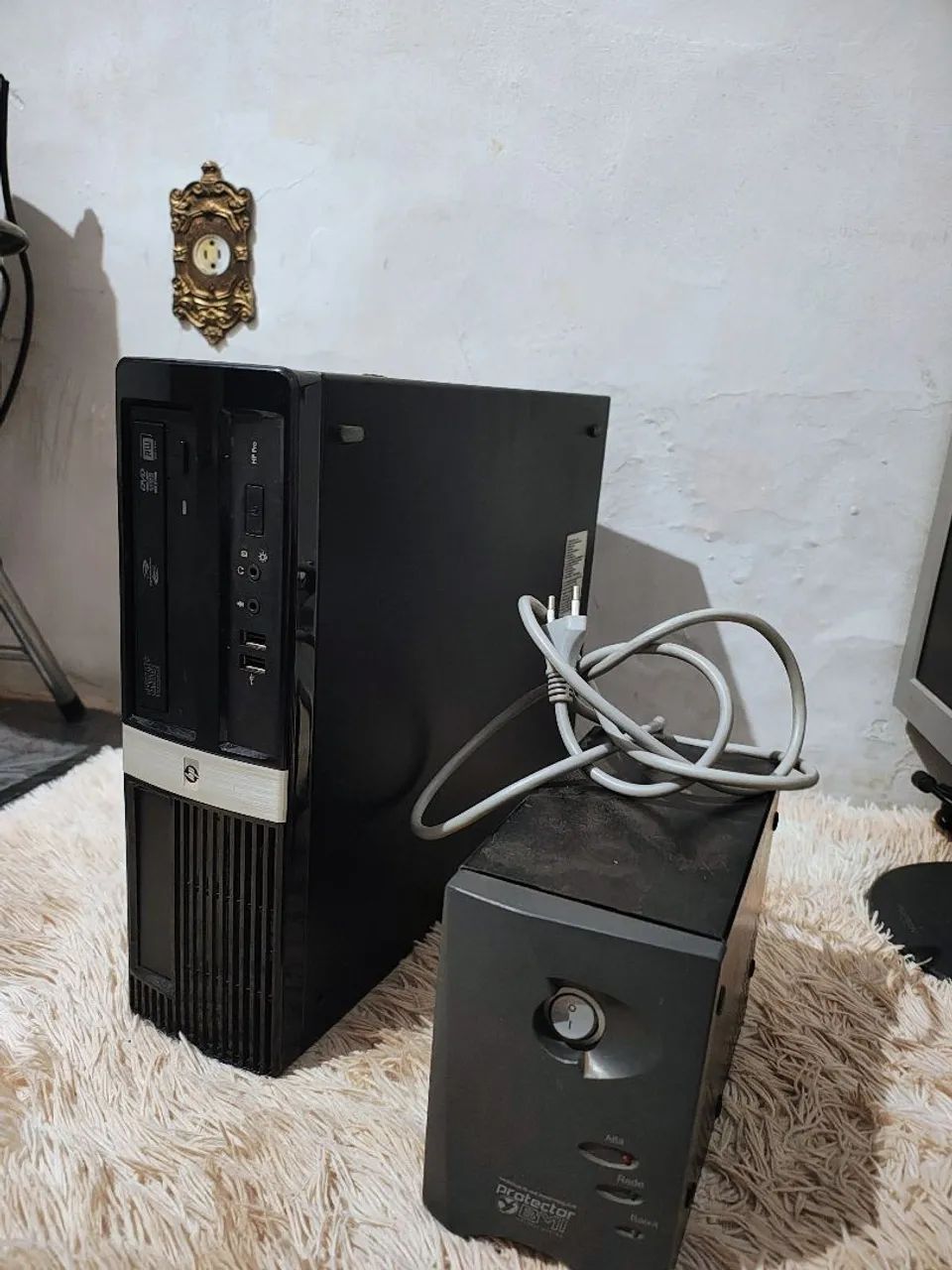 Tela de computar , CPU e impressora  - Foto 2