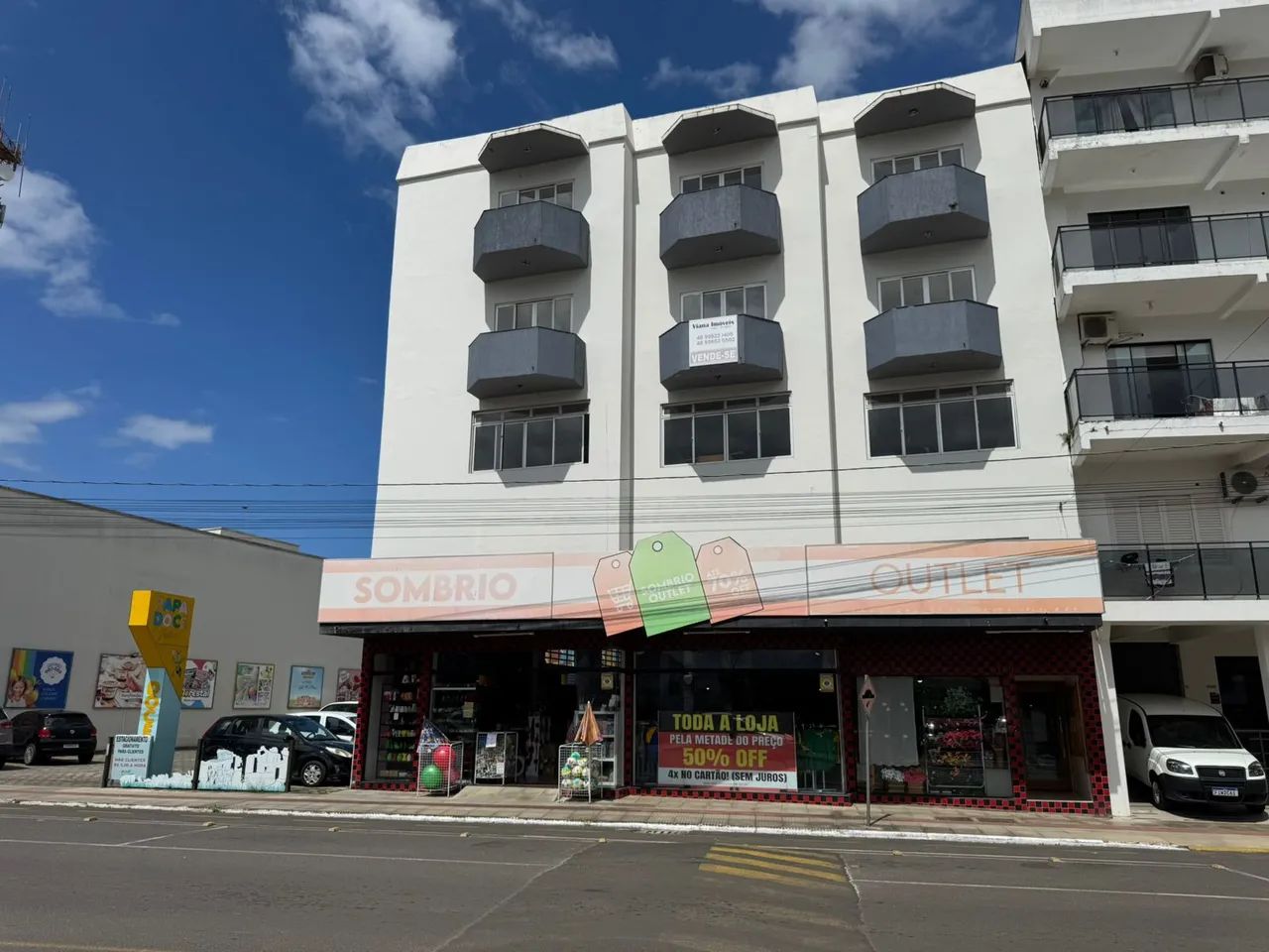 APARTAMENTO NO CENTRO DE SOMBRIO!
