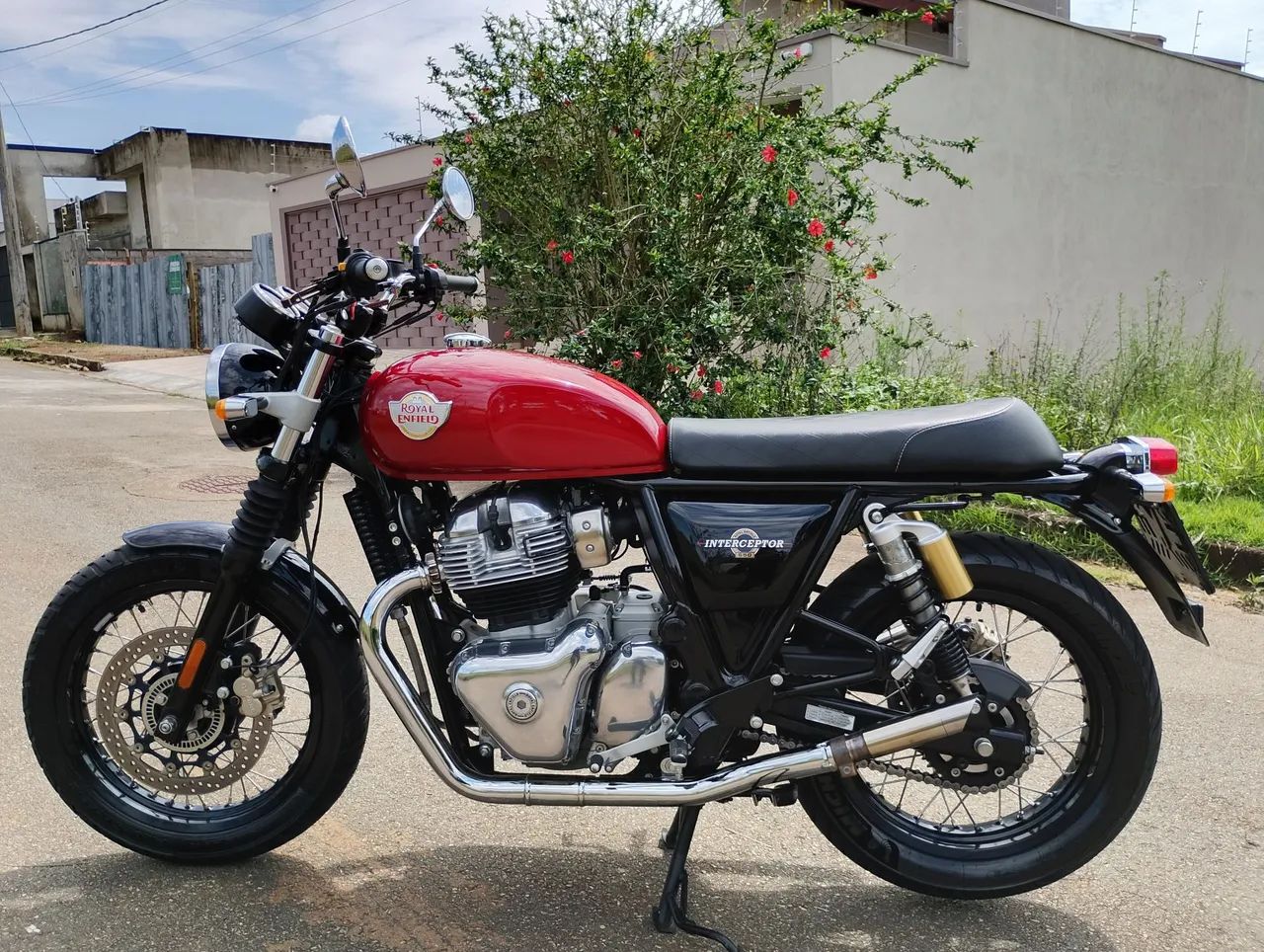 Interceptor 650cc zerada