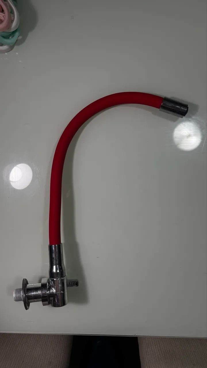 TORNEIRA FLEXÍVEL HYDRA DE PAREDE  - Foto 2