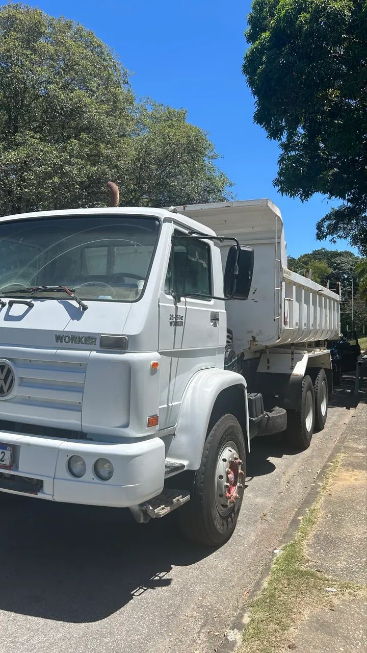 Caminhão Vw 26260 2012 6x4 caçamba