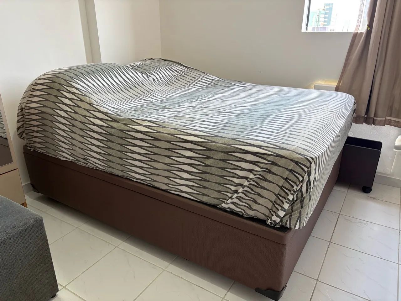Vendo base de cama box baú - Foto 4