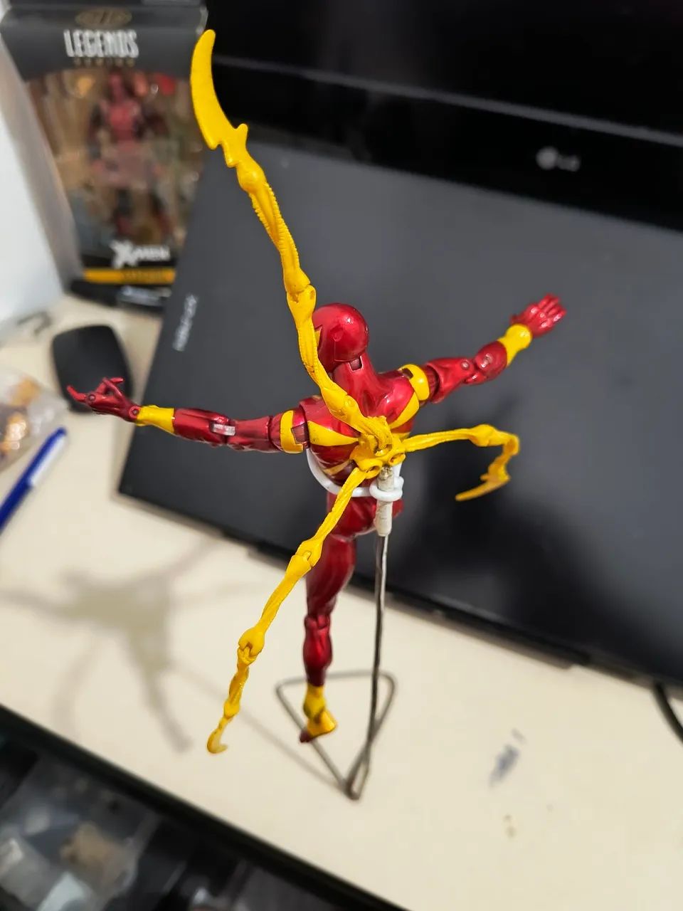Iron Spider / Aranha de Ferro - Marvel Legends (Spiderman Clássics) - Foto 4