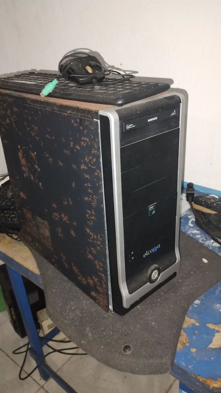 Equipamentos de computador: processador e estabilizador 