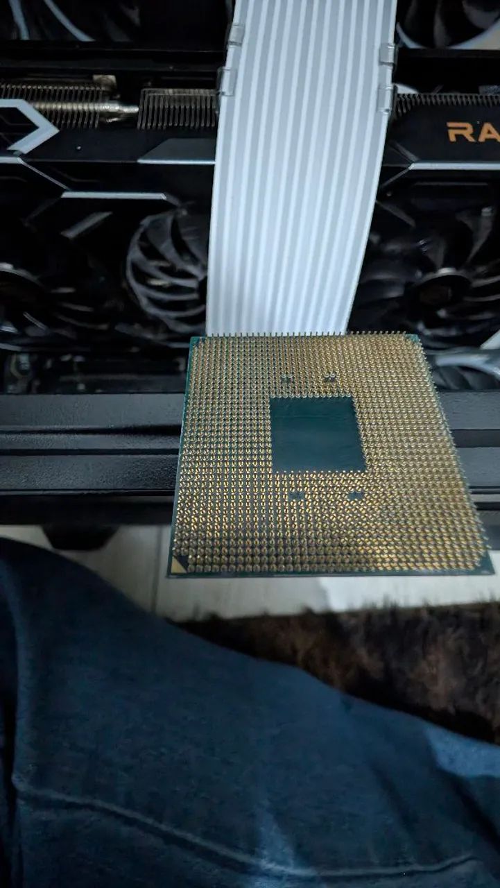 Ryzen 5700x3D - Foto 5