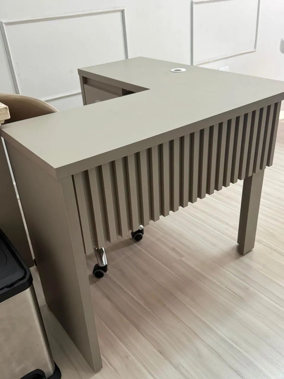 Mesa para escritório, manicure etc - Foto 2