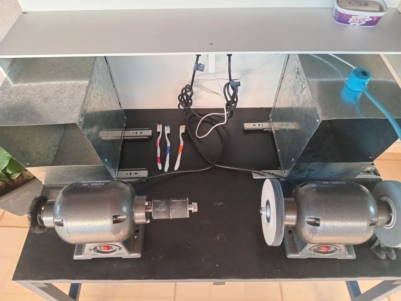 Bancada para afiação de alicates de cuticula. - Foto 4