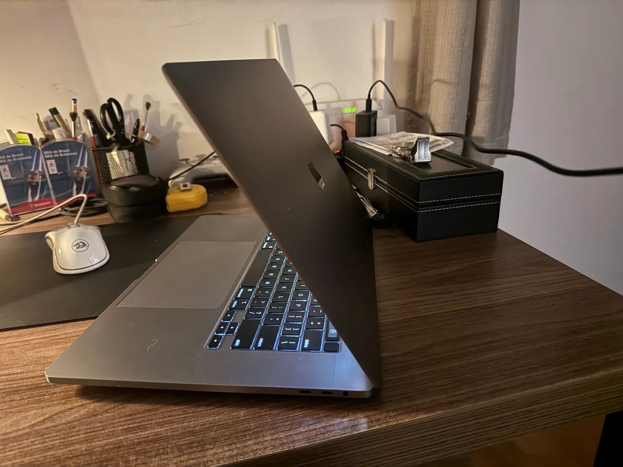 MacBook Pro Late 2019 16? Touchbar i7 16GB - Foto 2