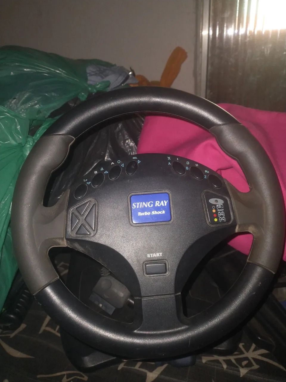 Vendo volante genérico com acessórios  - Foto 4