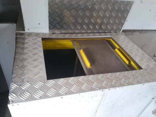 Vendo ou troco Ônibus Food Truk - Foto 10