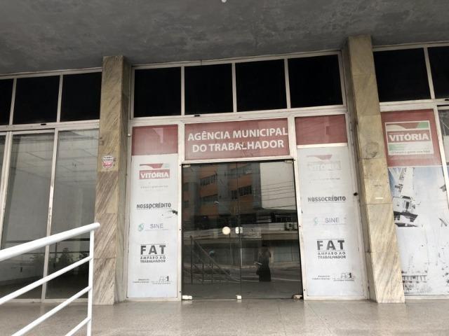 Lojão de 850m2 c/ Sobreloja e 2 Vagas no Ed. Marco, Centro - Direto com Proprietário - Foto 2