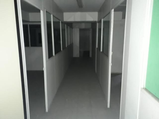 Lojão de 850m2 c/ Sobreloja e 2 Vagas no Ed. Marco, Centro - Direto com Proprietário - Foto 10