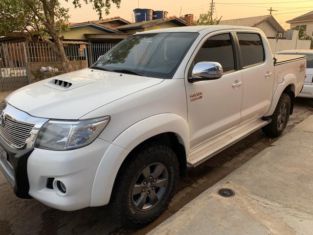 Hilux 2014 srv 3.0 4x4 automática - Foto 2