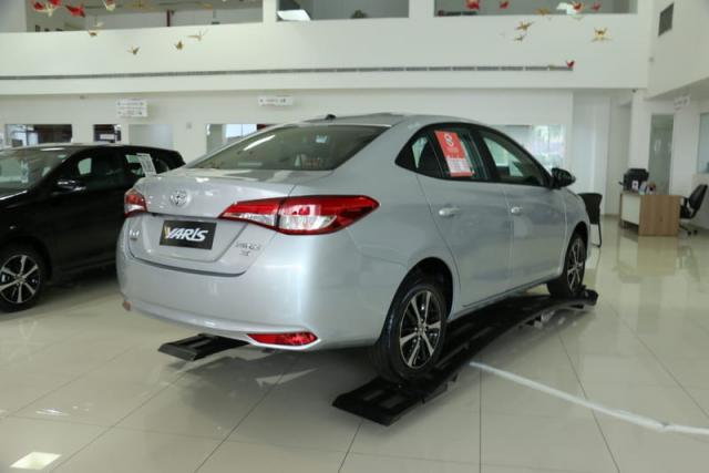TOYOTA YARIS SEDAN XS AT 19/20 - Foto 4