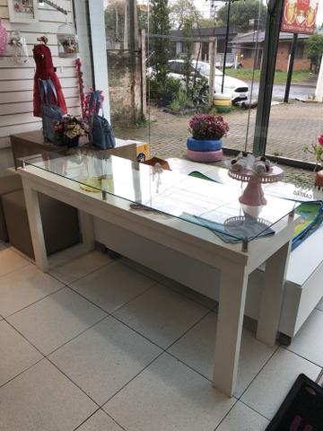 Mesa de centro com vitrine - Foto 3