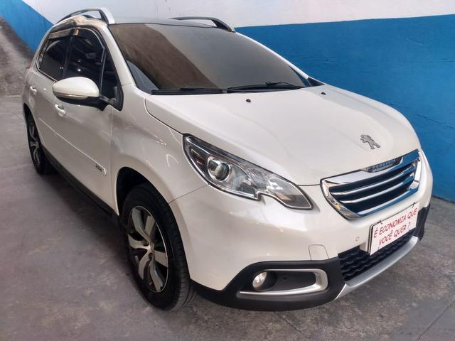 Peugeot 2008 ano 2017 1.6 completo com gnv injetado - Foto 2