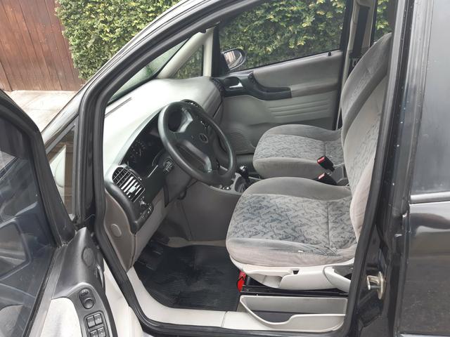 Zafira 7 lugares + GNV raridade - Foto 5