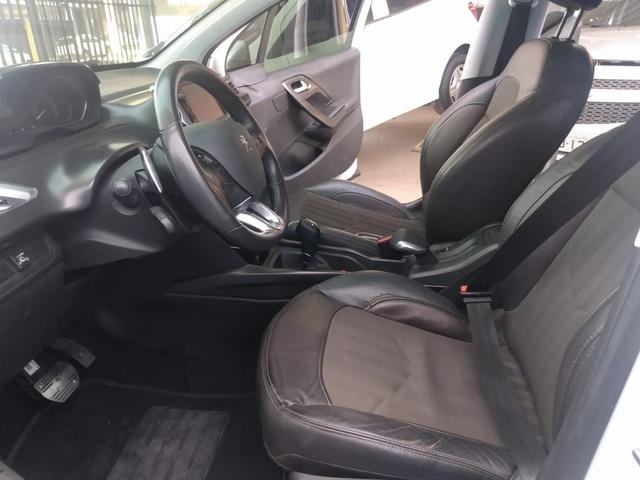 Peugeot 2008 ano 2017 1.6 completo com gnv injetado - Foto 5