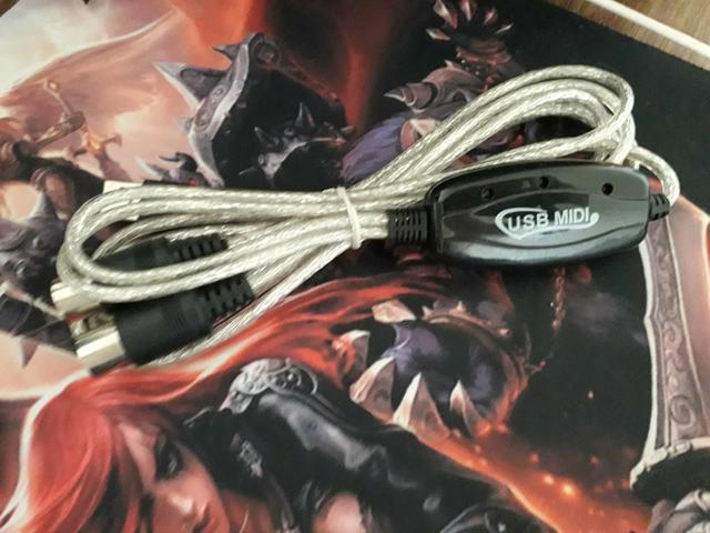 Adaptador USB midi