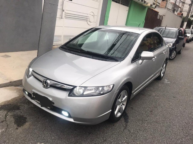 CIVIC 1.8 LXS 2008. PARCELAS A PARTIR DE R$689,01