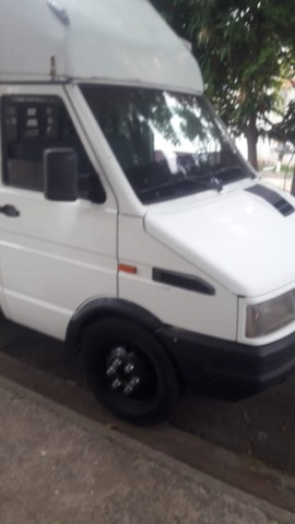 VENDO CAMINHÃO IVECO FIAT 2001/2001