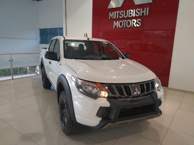 L200 TRITON OUTDOOR GLX 4X4 DIESEL MANUAL 2021/2022