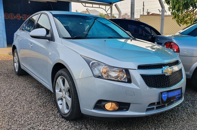 CRUZE LT 1.8 AUTOMÁTICO  NOVÍSSIMO 