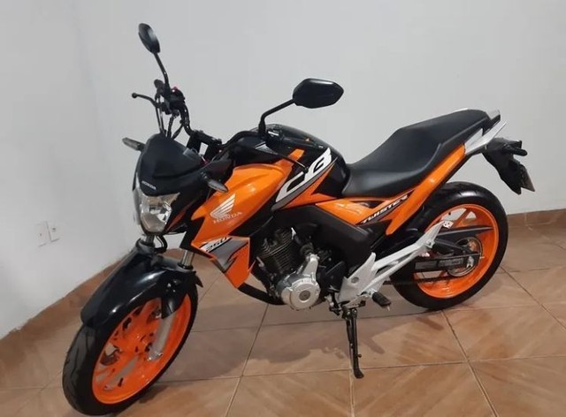 HONDA CB