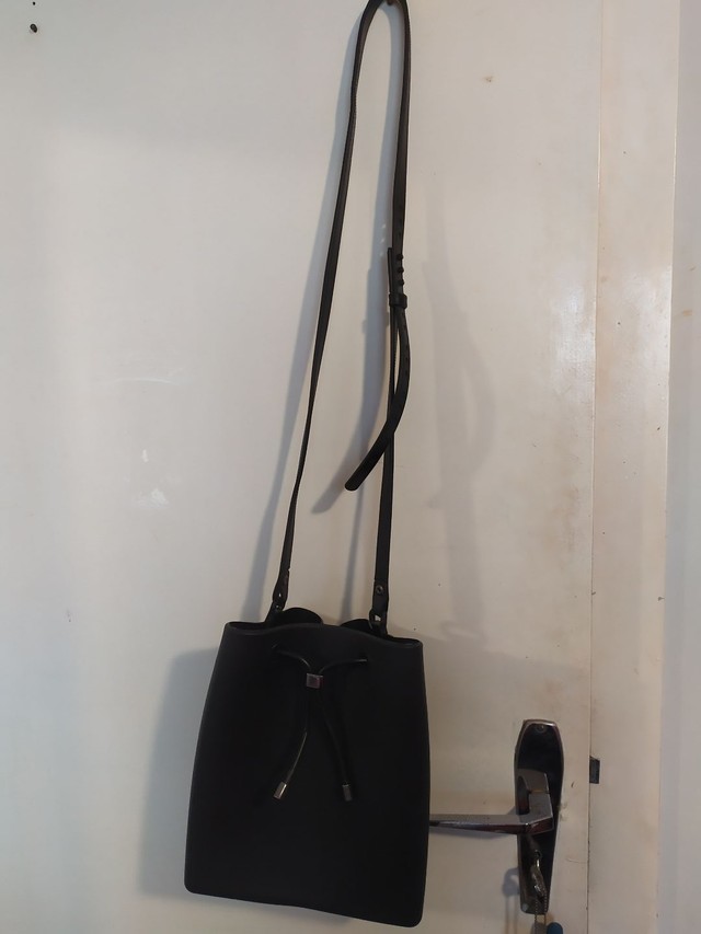 Bolsa saco preta - Foto 3
