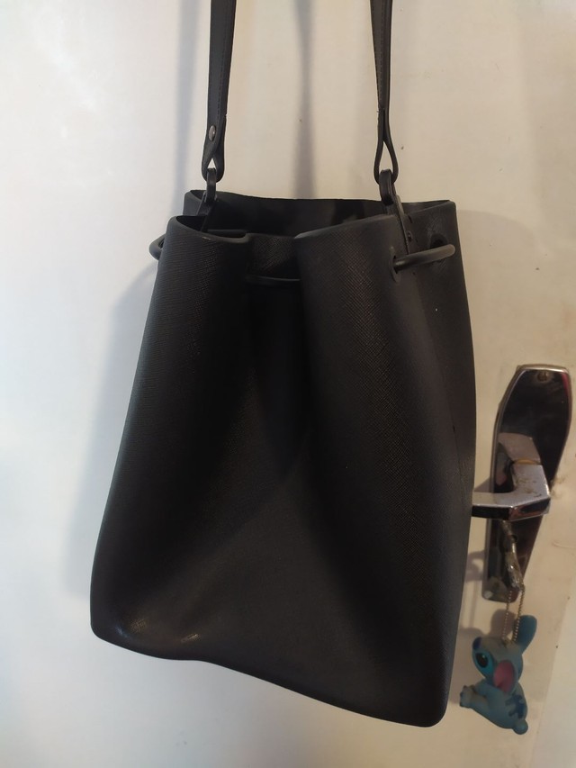 Bolsa saco preta - Foto 4