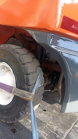 Empilhadeira Toyota 8FG25 2020 triplex  - Foto 5