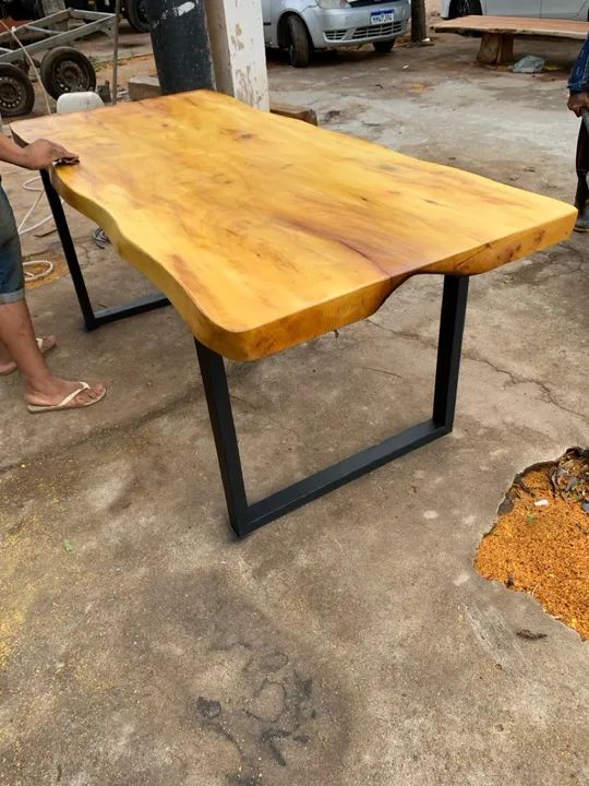 Mesa com base em metalon - Foto 2