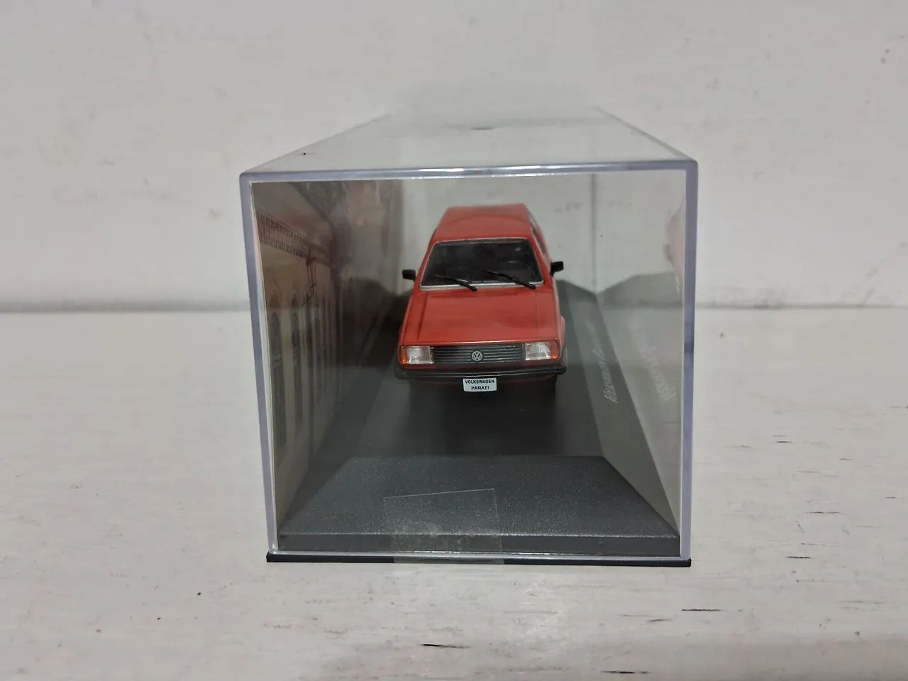 Miniatura Volkswagen Parati 1983 Escala 1 43  - Foto 2