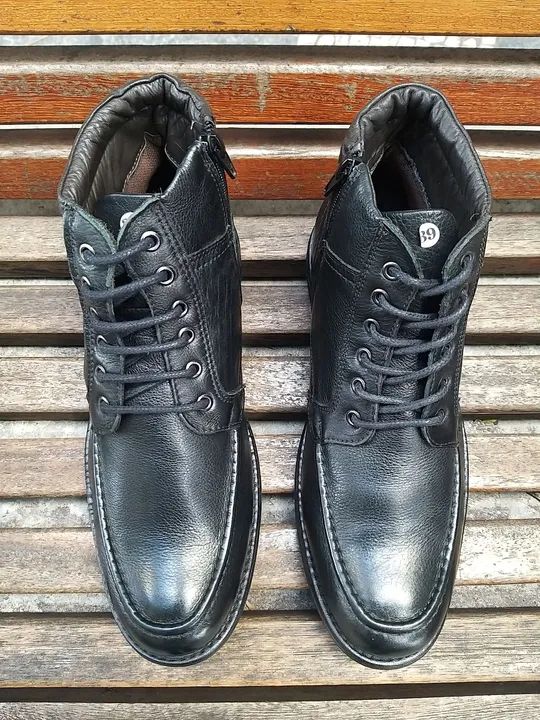 Bota masculina MR Cat 44 em couro - Foto 2