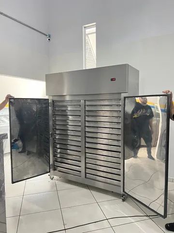 Gaveteiro de pastel refrigerado para 30 gavetas em aço inox escovado sob encomenda  - Foto 2
