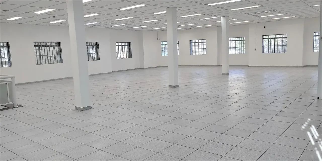 Loja Comercial para Alugar com 550m² no bairro Farroupilha . Excelente localização! Área ú - Foto 8