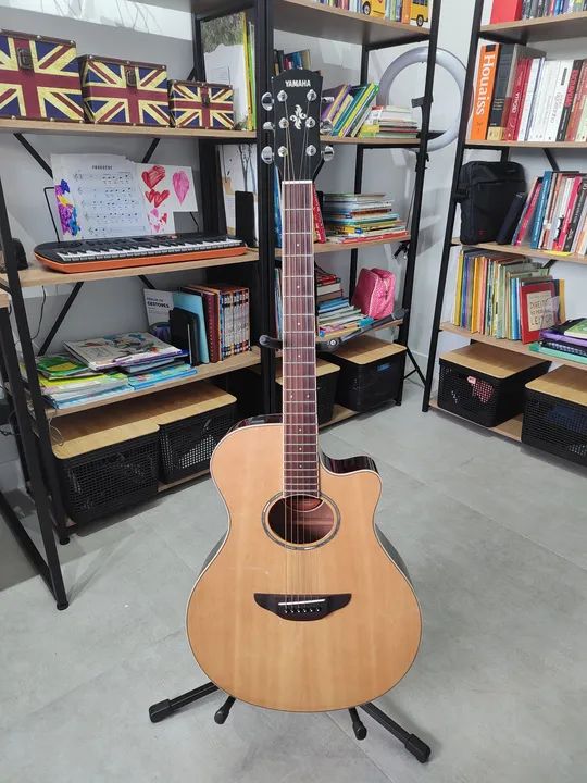 Violão Yamaha Apx 600