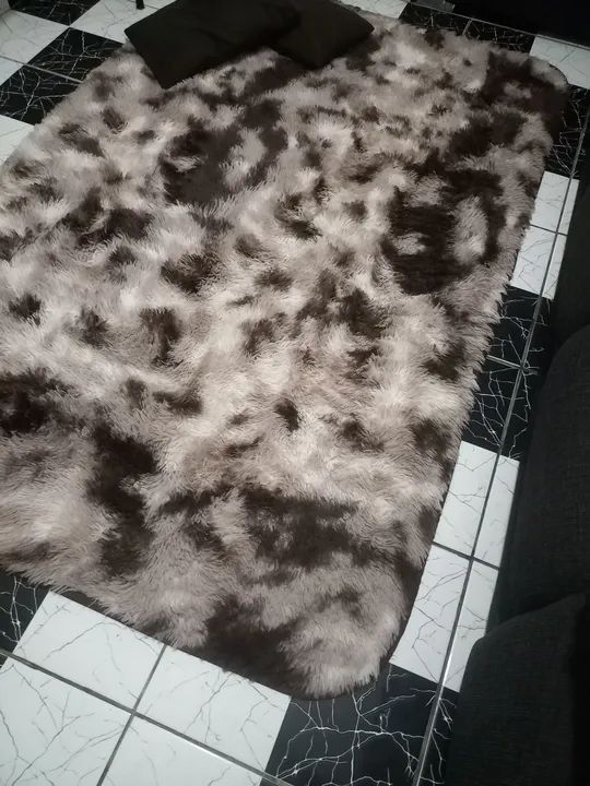 Tapete Peludo Bege e Marrom - Foto 3