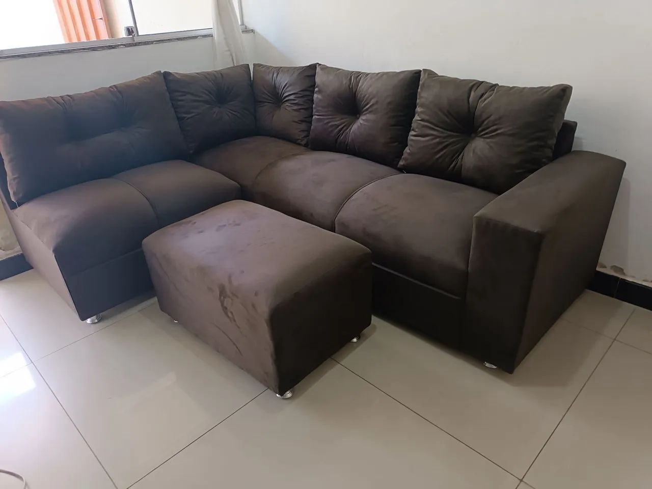Sofá de Canto Marrom - Novo, 5 lugares!