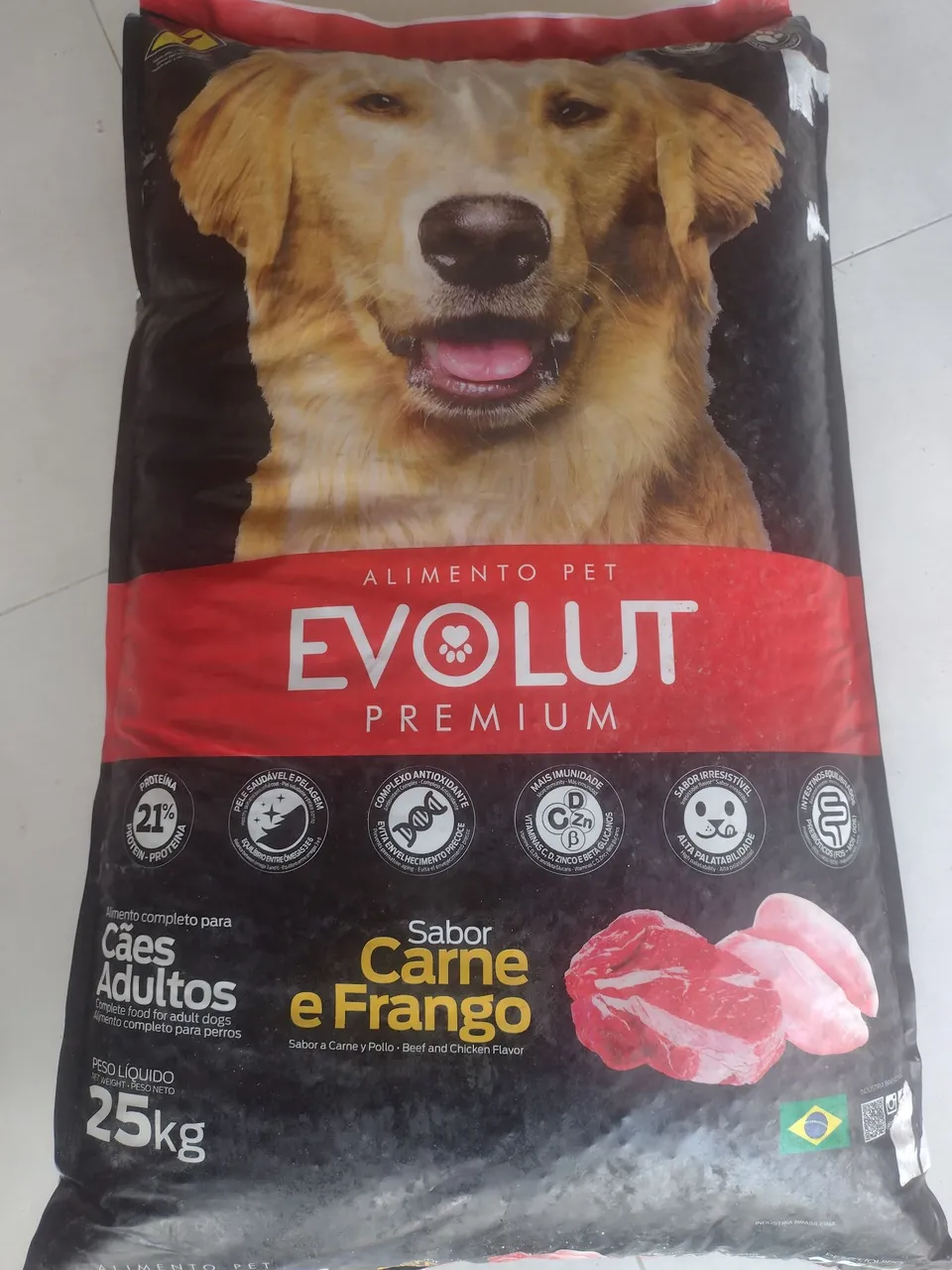 Ração Evolut Premium Cães Adultos Carne e Frango 25kg